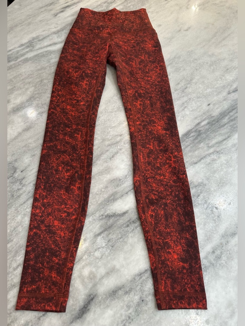 NWOT Lululemon Invigorate High-Rise size 0
